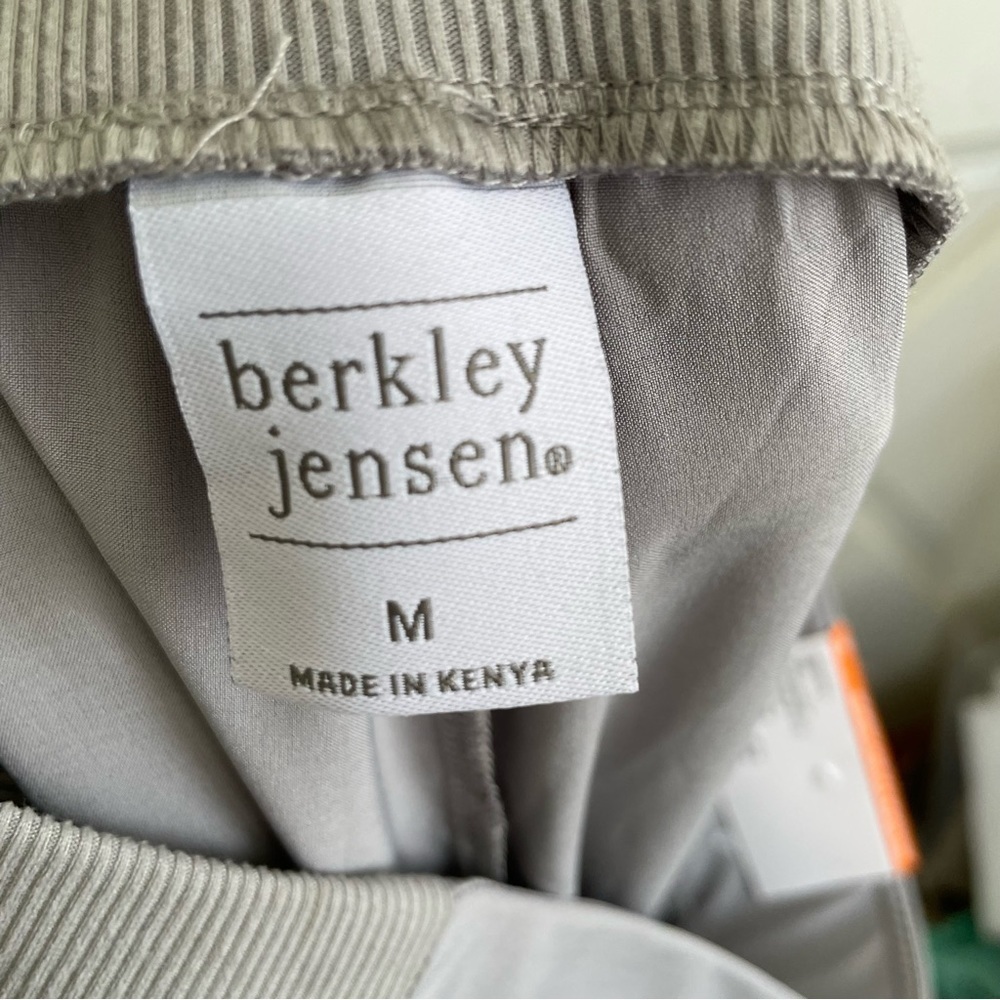 Berkley Jensen Women's Pants - Picture 8 of 8